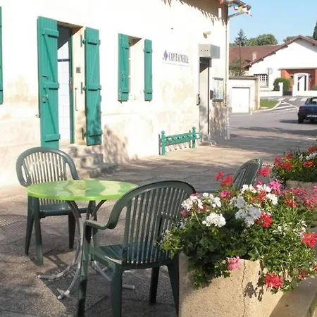 La Loutre Casa de Férias Stenay