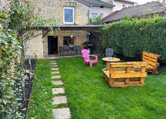 La Loutre Feriehus Stenay